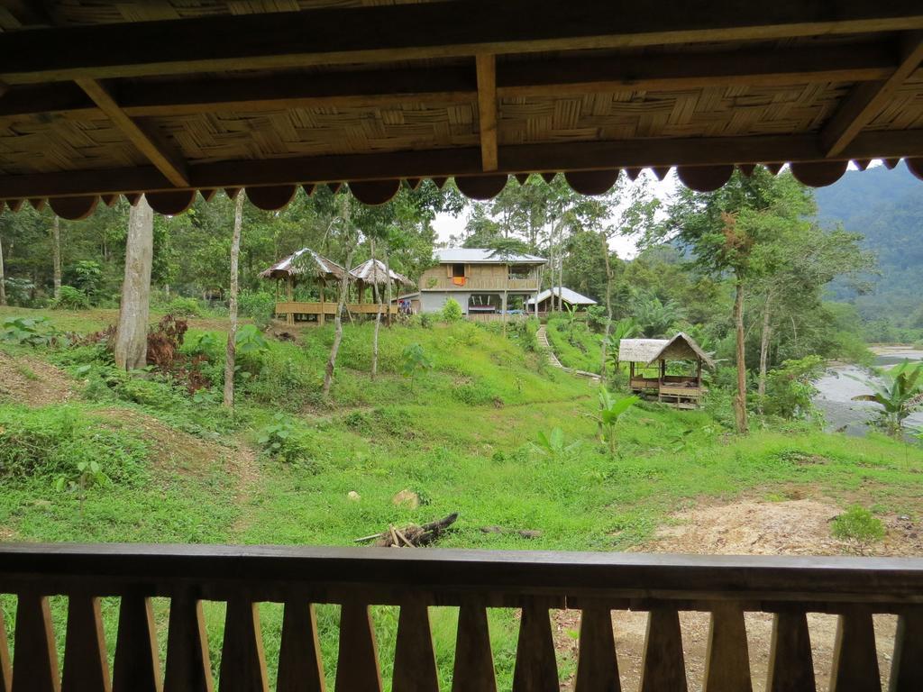 Batu Kapal Jungle Houses Hotel Берастаги Стая снимка